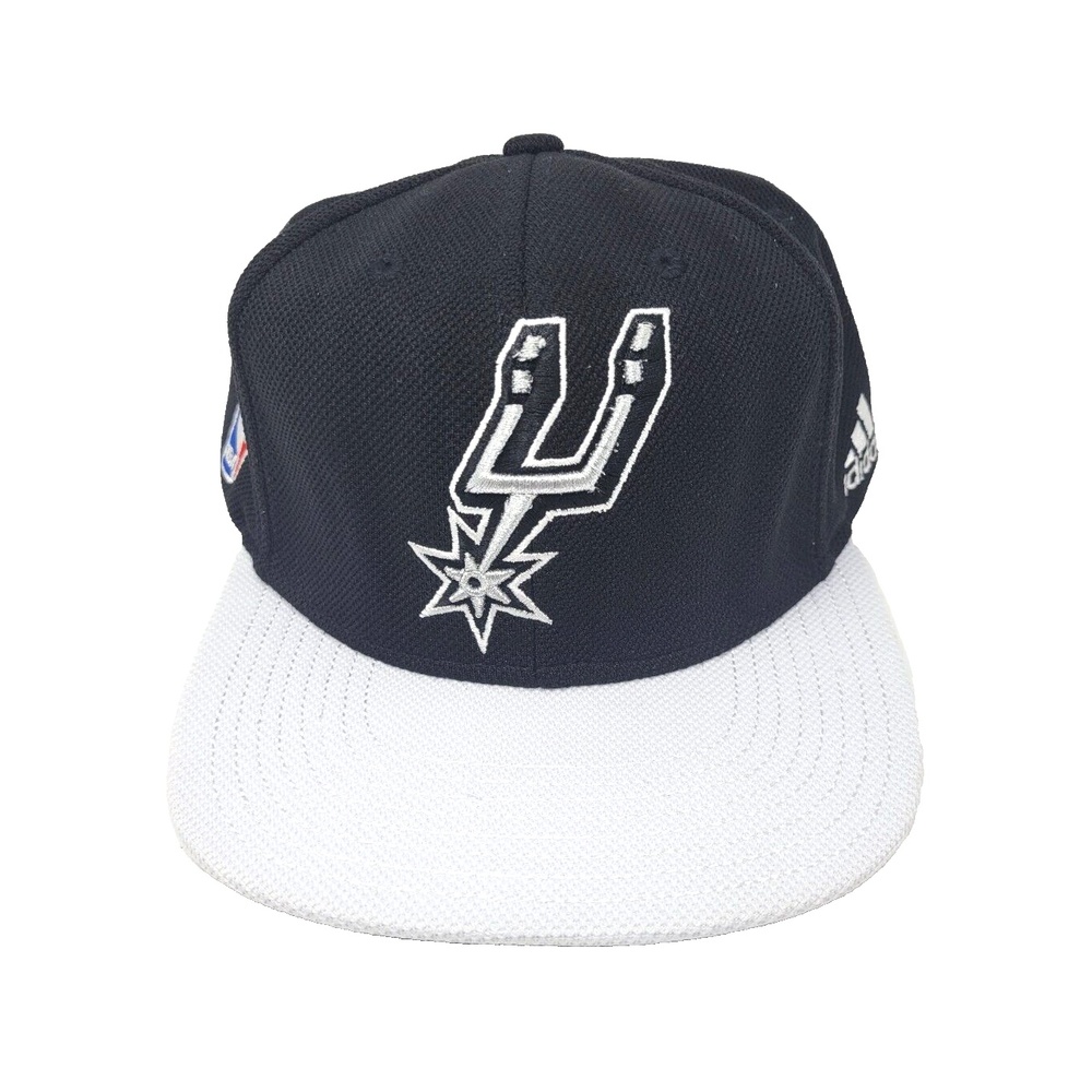 Adidas San Antonio Spurs Snapback Hat Polyester Structured Streetwear NBA Cap